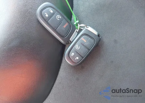 2020 Jeep Cherokee Latitude Plus 4X4 from USA, damaged, VIN 1C4PJMLB0LD579729